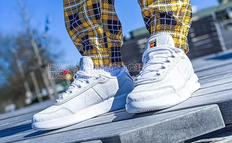 意昂2官网百度众测温州时尚 2024 年女士皮鞋新款：引领
潮流的必备单品