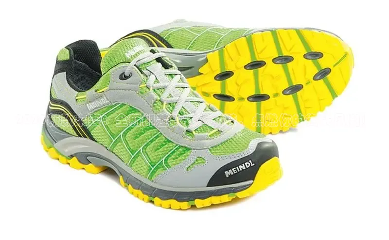 2025新款来袭：全新邮差款式运动鞋，点燃你的街头风潮！